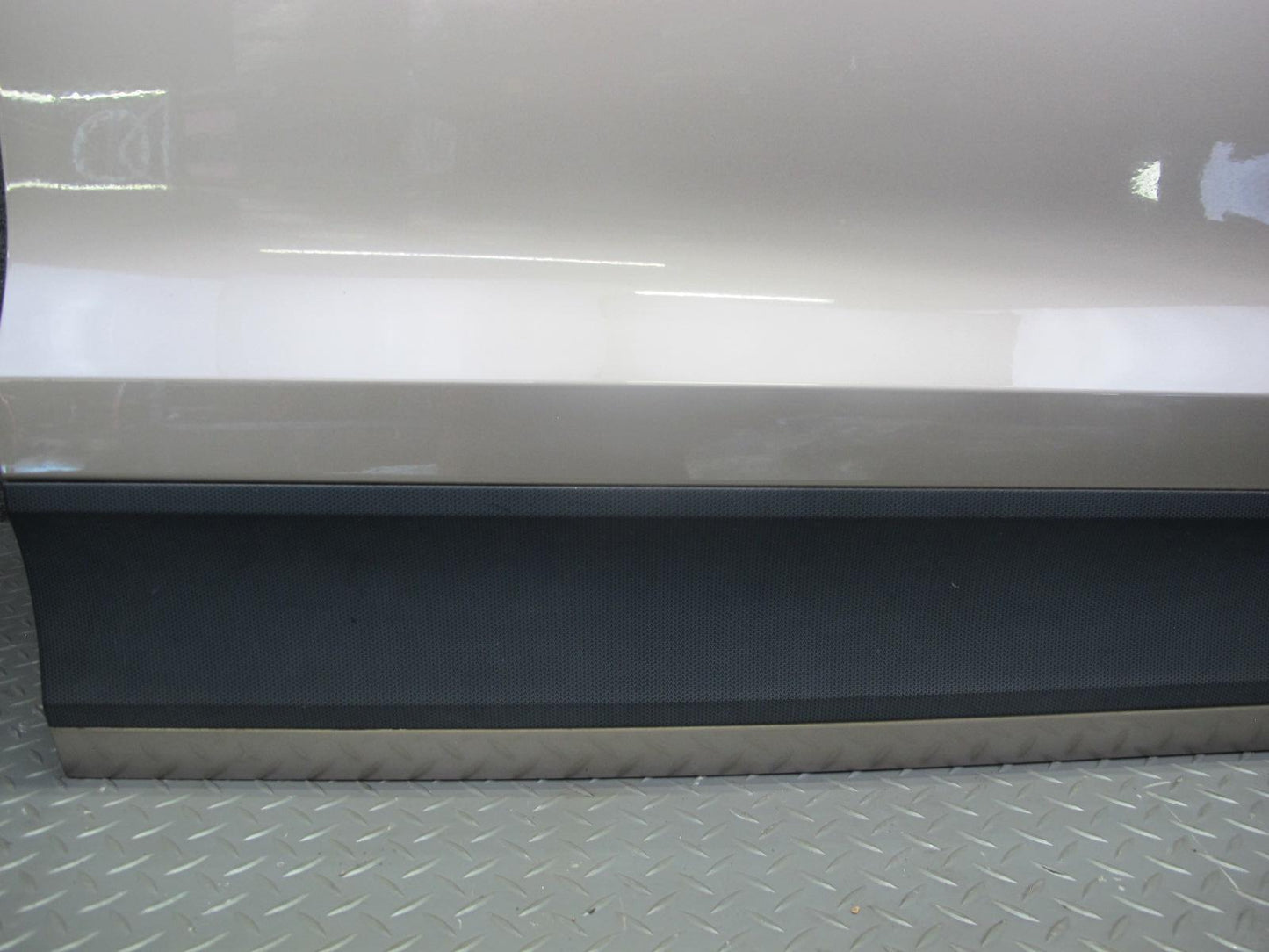 2015-2018 Porsche Macan Front Right Door Shell Panel