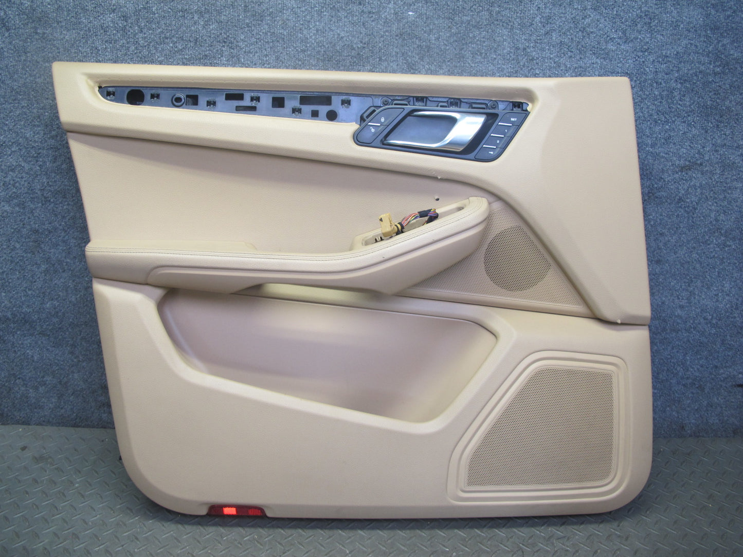 2015-2018 Porsche Macan Front Left & Right Door Trim Cover Panel Set of 2