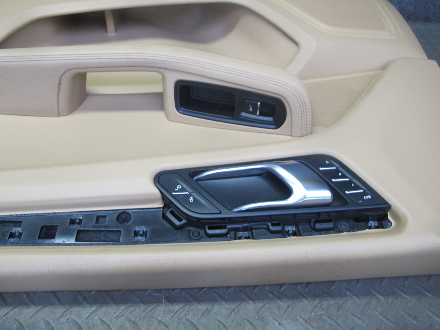 2015-2018 Porsche Macan Front Left & Right Door Trim Cover Panel Set of 2