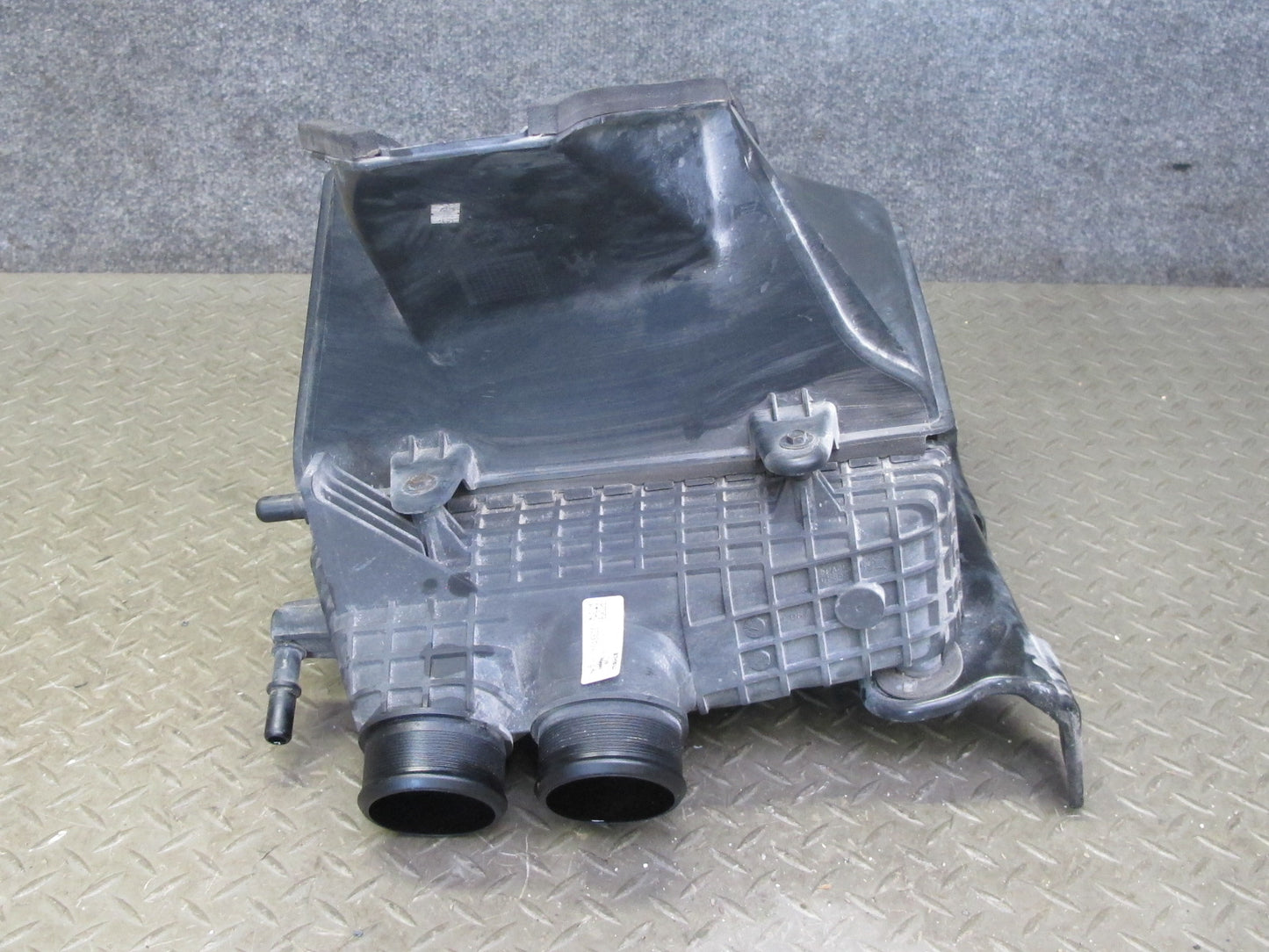 2017-2020 Maserati Levante M161 Front Right Side Radiator Air Intercooler
