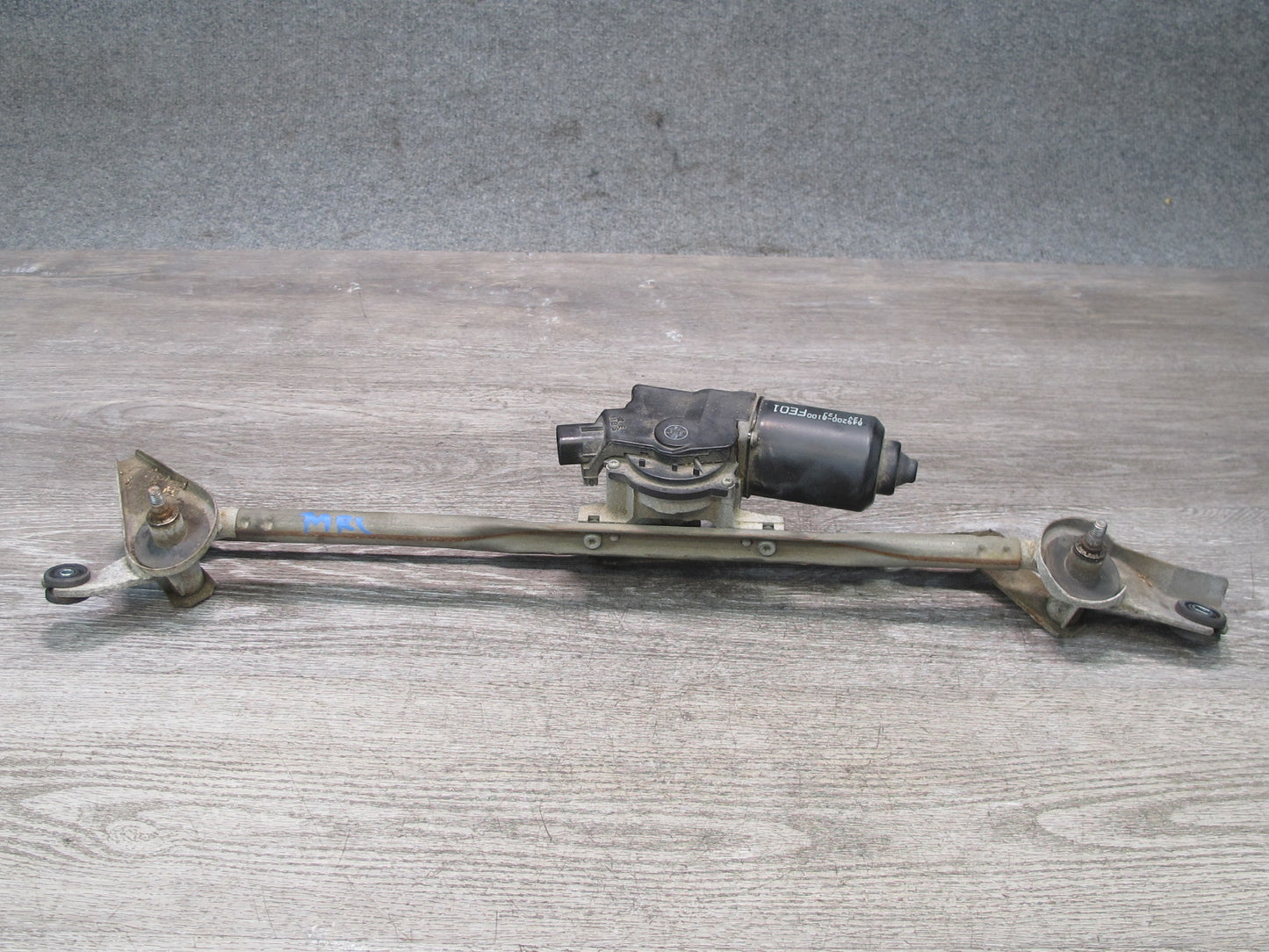 04-11 Mazda RX8 Front Windshield Wiper Linkage w Motor OEM