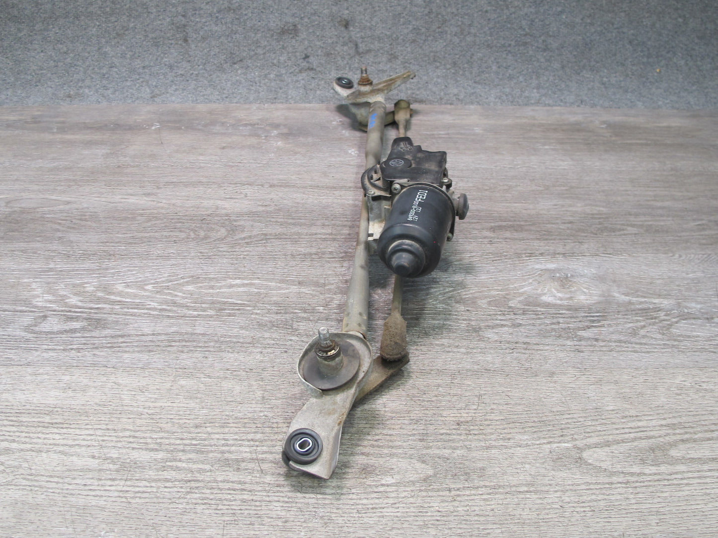 04-11 Mazda RX8 Front Windshield Wiper Linkage w Motor OEM
