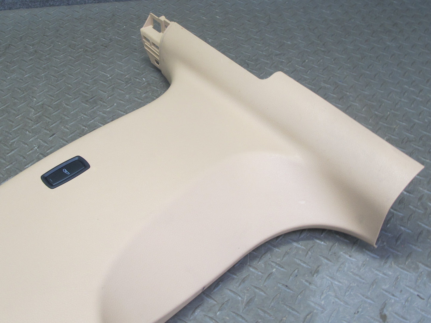 2015-2018 Porsche Macan Interior B Pillar Lower Trim Cover Panel Set of 2