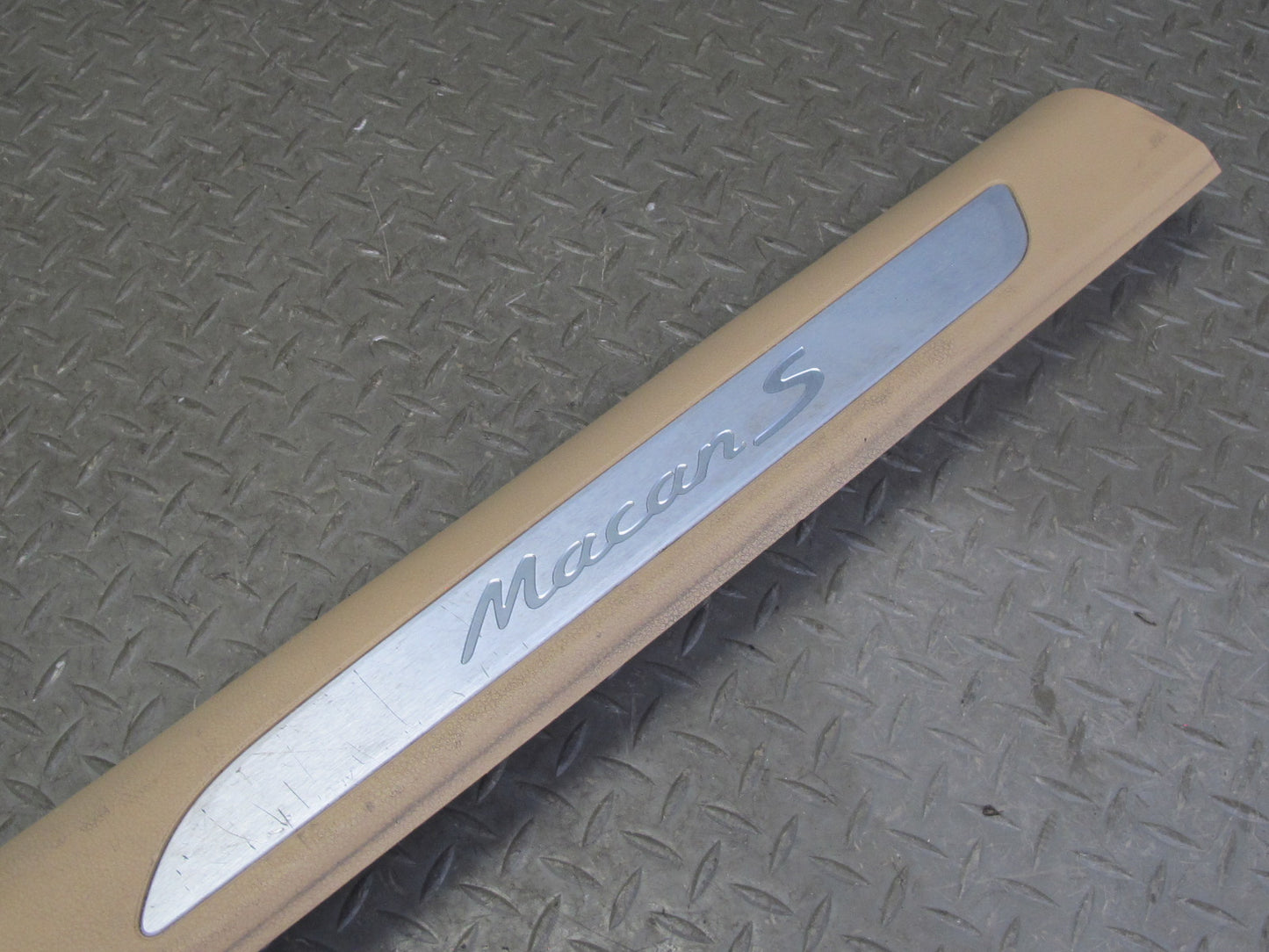 2015-2018 Porsche Macan Front Left & Right Door Scuff Sill Plate Trim Panel Set
