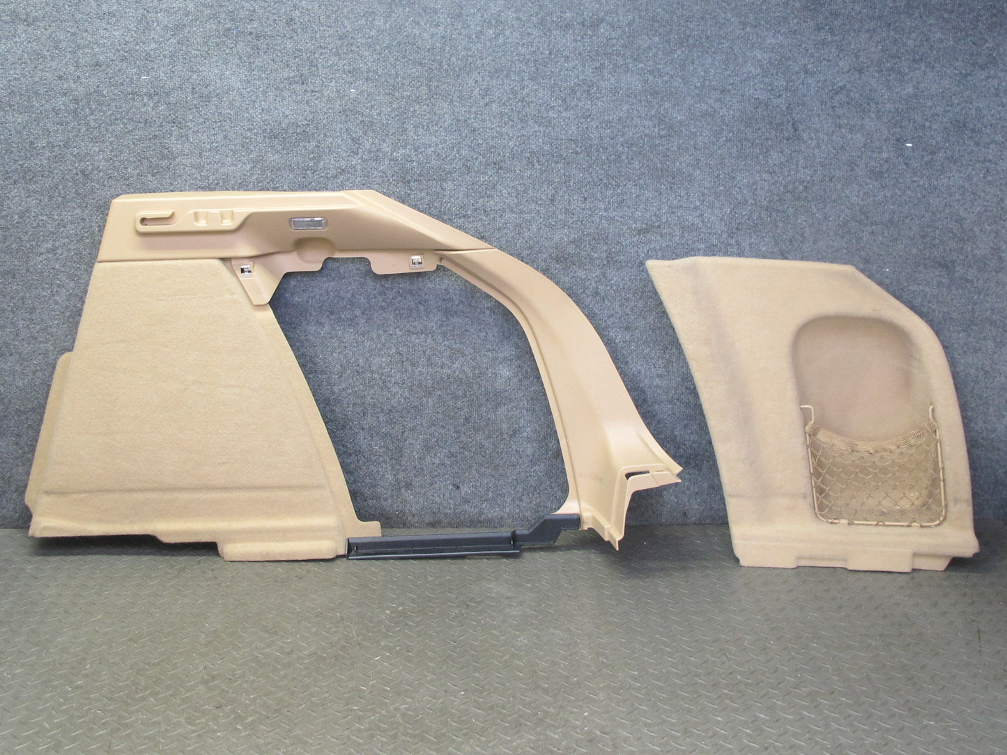 2015-2018 Porsche Macan Rear Right Side Trunk Trim Cover Panel 95B863880