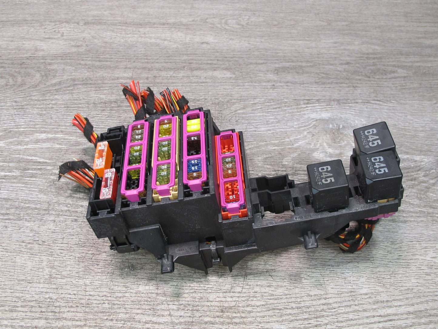 2015-2018 Porsche Macan Power Distribution Fuse Relay Box