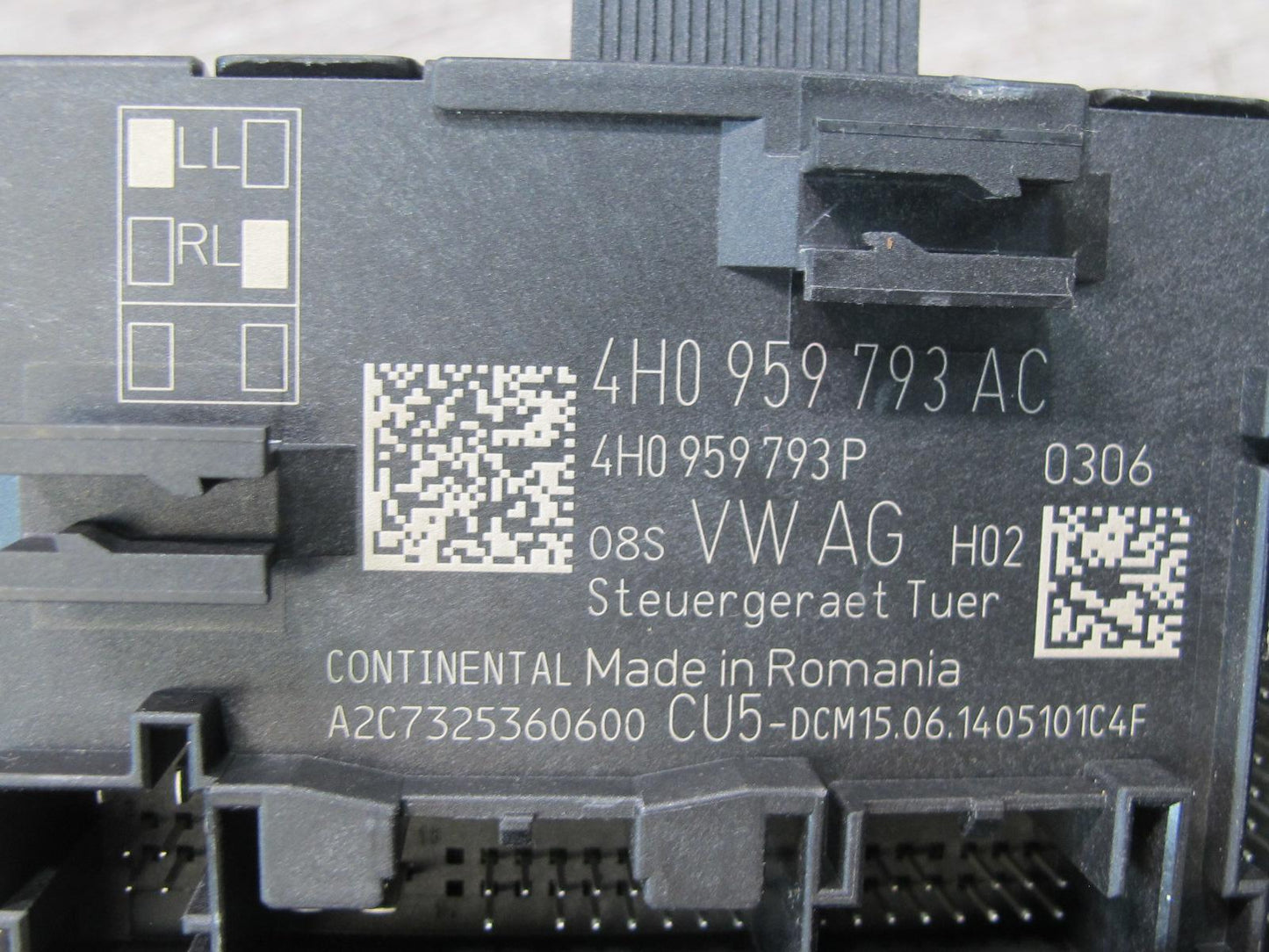 2015-2018 Porsche Macan Front Left Door Control Module 4H0959793AC