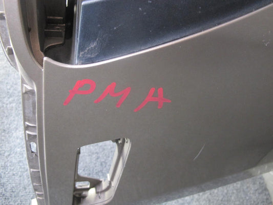2015-2018 Porsche Macan Front Bumper Cover w PDC Sensors Palladium