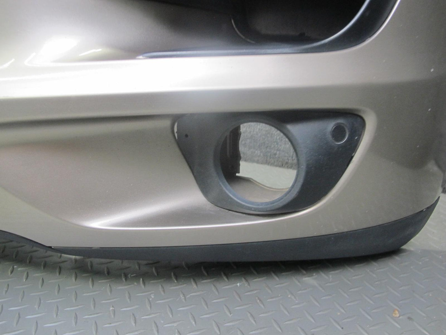 2015-2018 Porsche Macan Front Bumper Cover w PDC Sensors Palladium