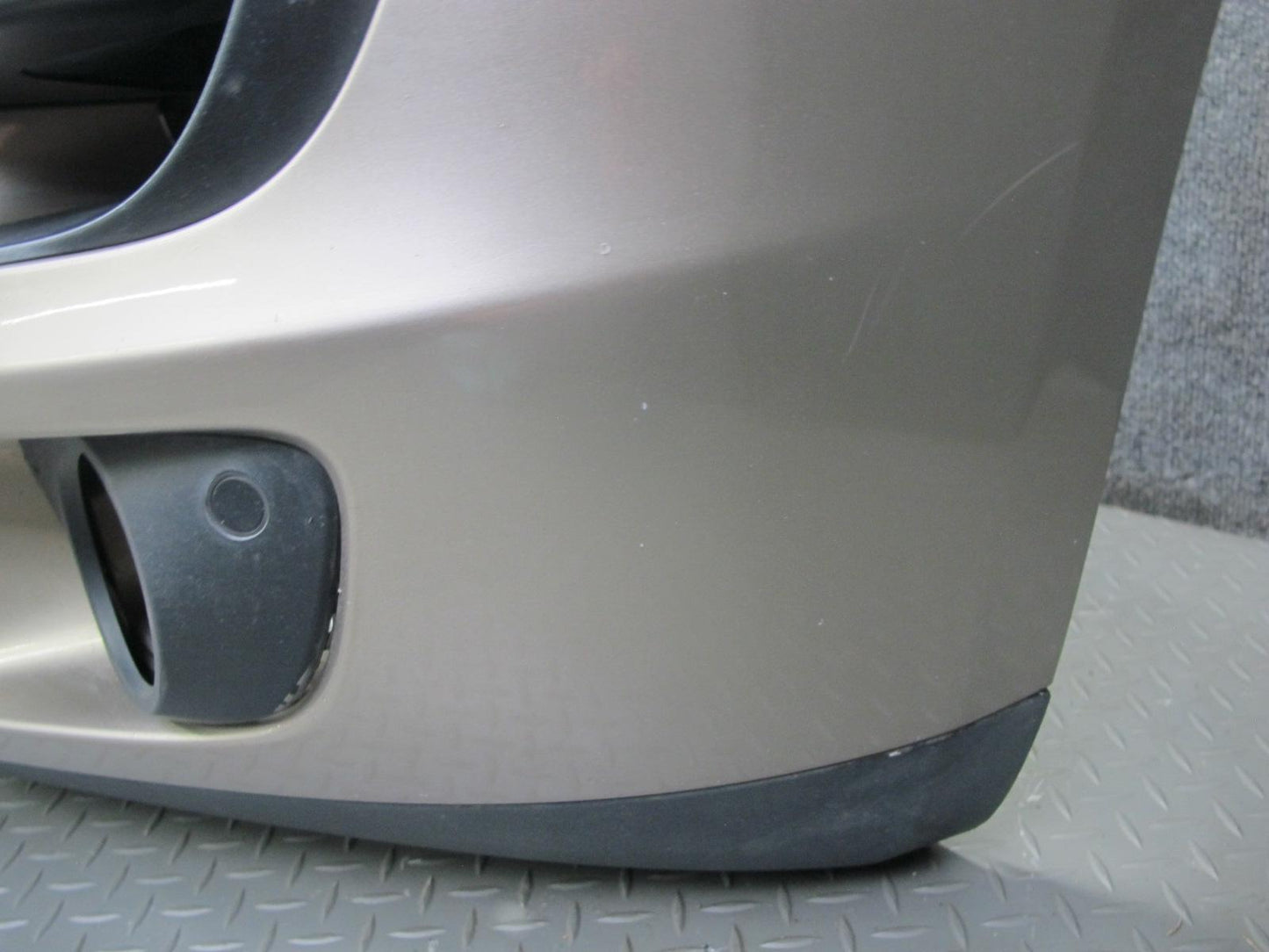 2015-2018 Porsche Macan Front Bumper Cover w PDC Sensors Palladium