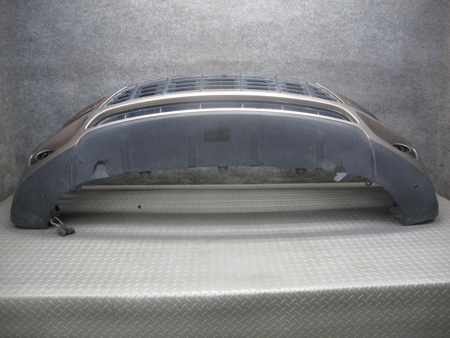2015-2018 Porsche Macan Front Bumper Cover w PDC Sensors Palladium