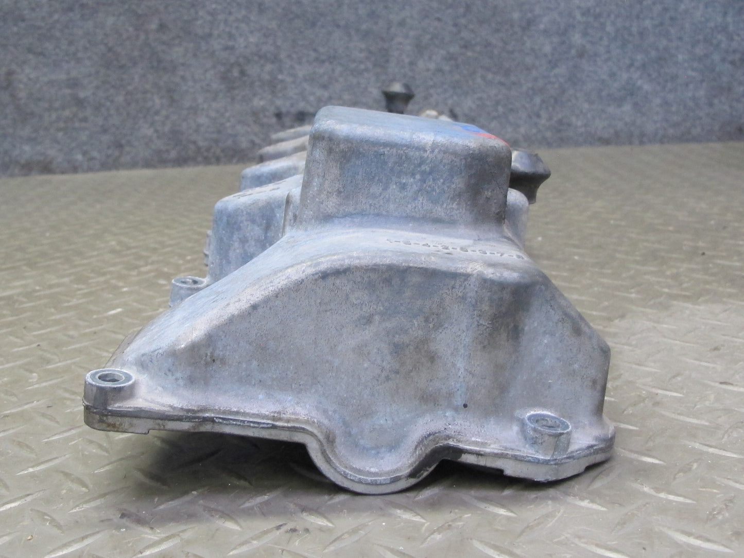 03-06 Mercedes R230 SL500 M113 Engine Right Side Cylinder Head Valve Cover OEM