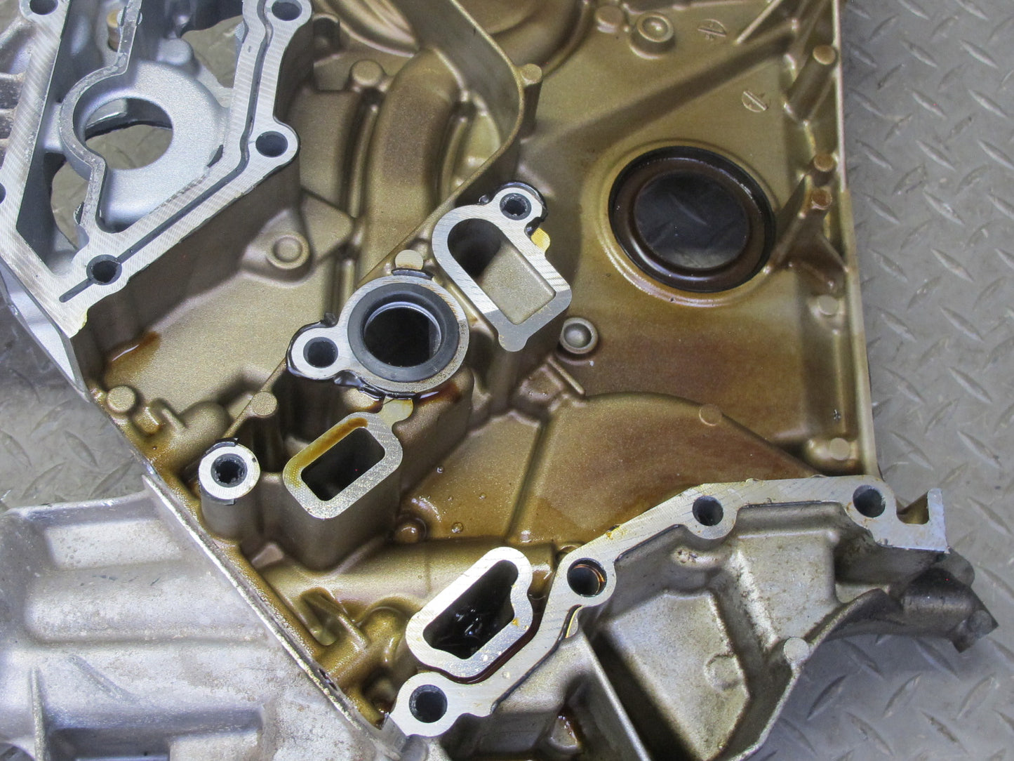 03-06 Mercedes R230 SL500 5.0L M113 Engine Motor Timing Cover OEM