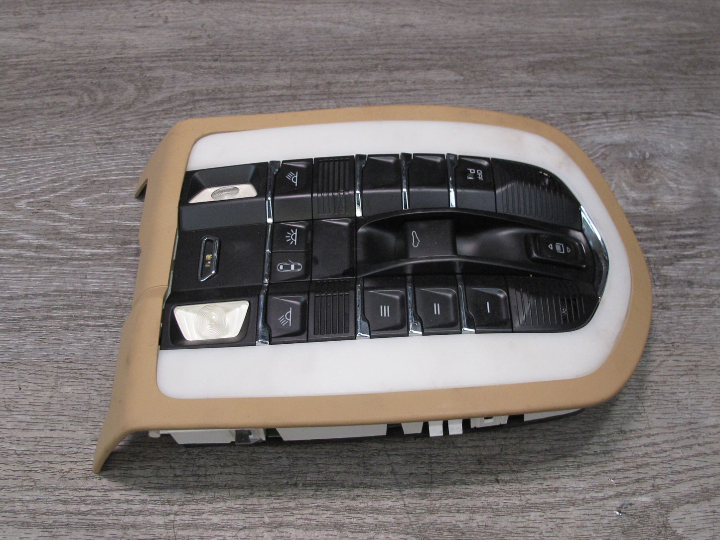 2015-2018 Porsche Macan Front Overhead Console Reading  Dome Light w Sunroof
