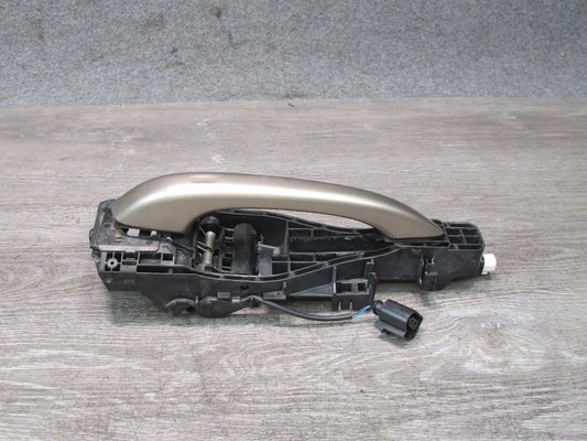 2015-2018 Porsche Macan Front Right Door Exterior Handle w Keyless Entry