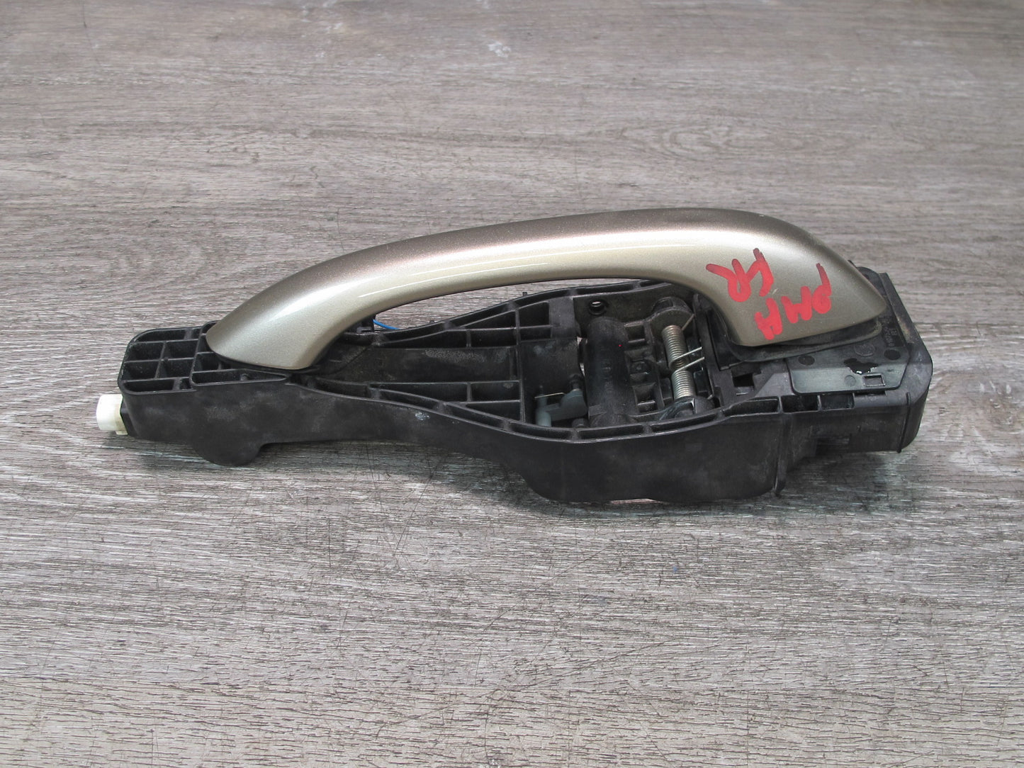 2015-2018 Porsche Macan Front Right Door Exterior Handle w Keyless Entry