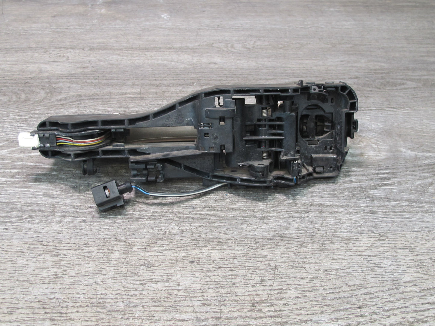 2015-2018 Porsche Macan Front Right Door Exterior Handle w Keyless Entry