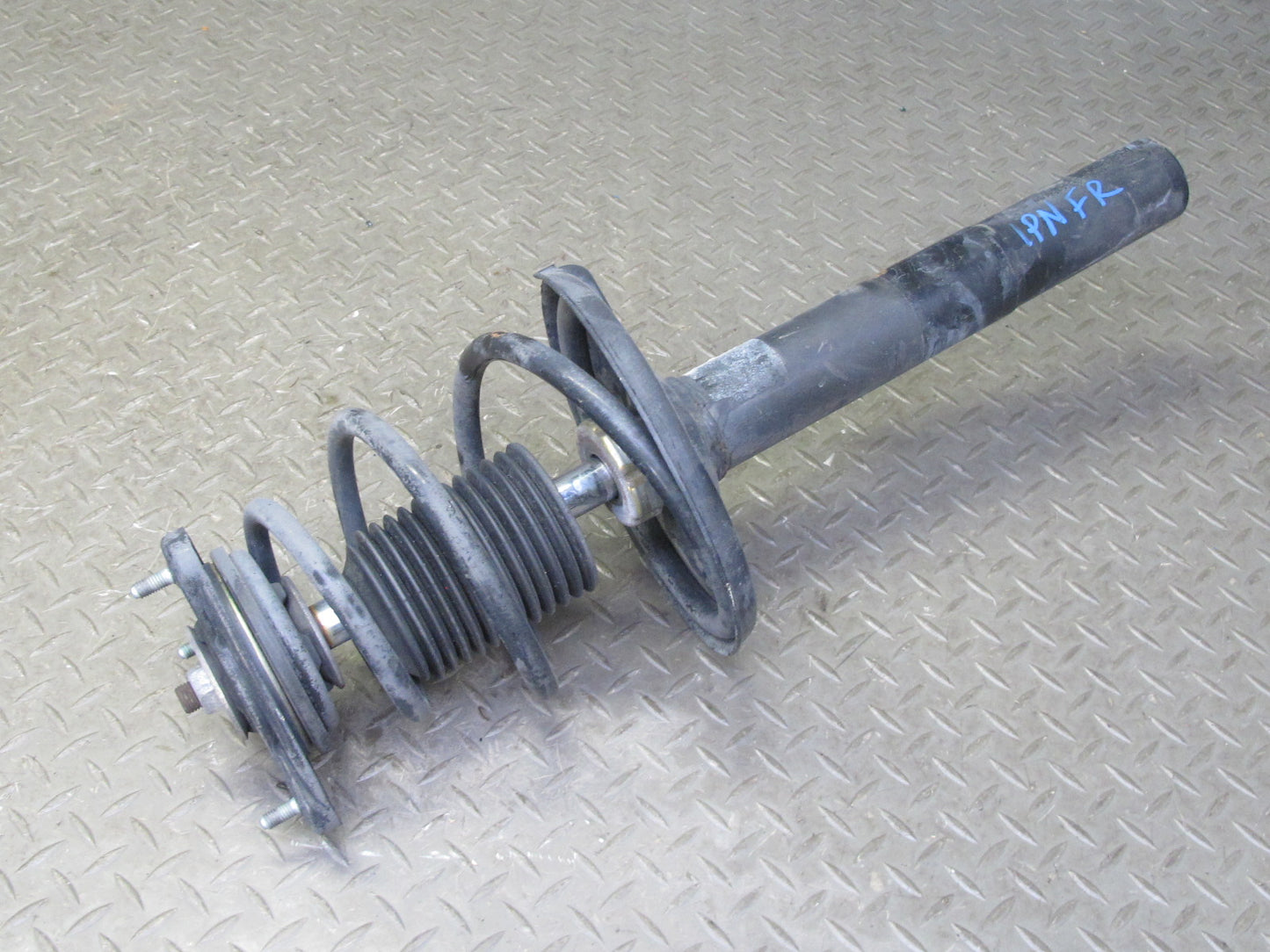2002-2005 Porsche 911 996 Conv RWD Front Left & Right Strut Shock Absorber Set