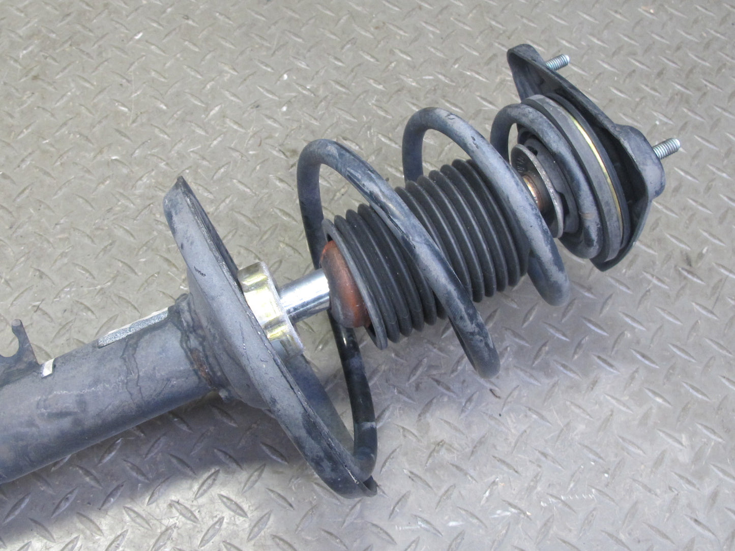 2002-2005 Porsche 911 996 Conv RWD Front Left & Right Strut Shock Absorber Set