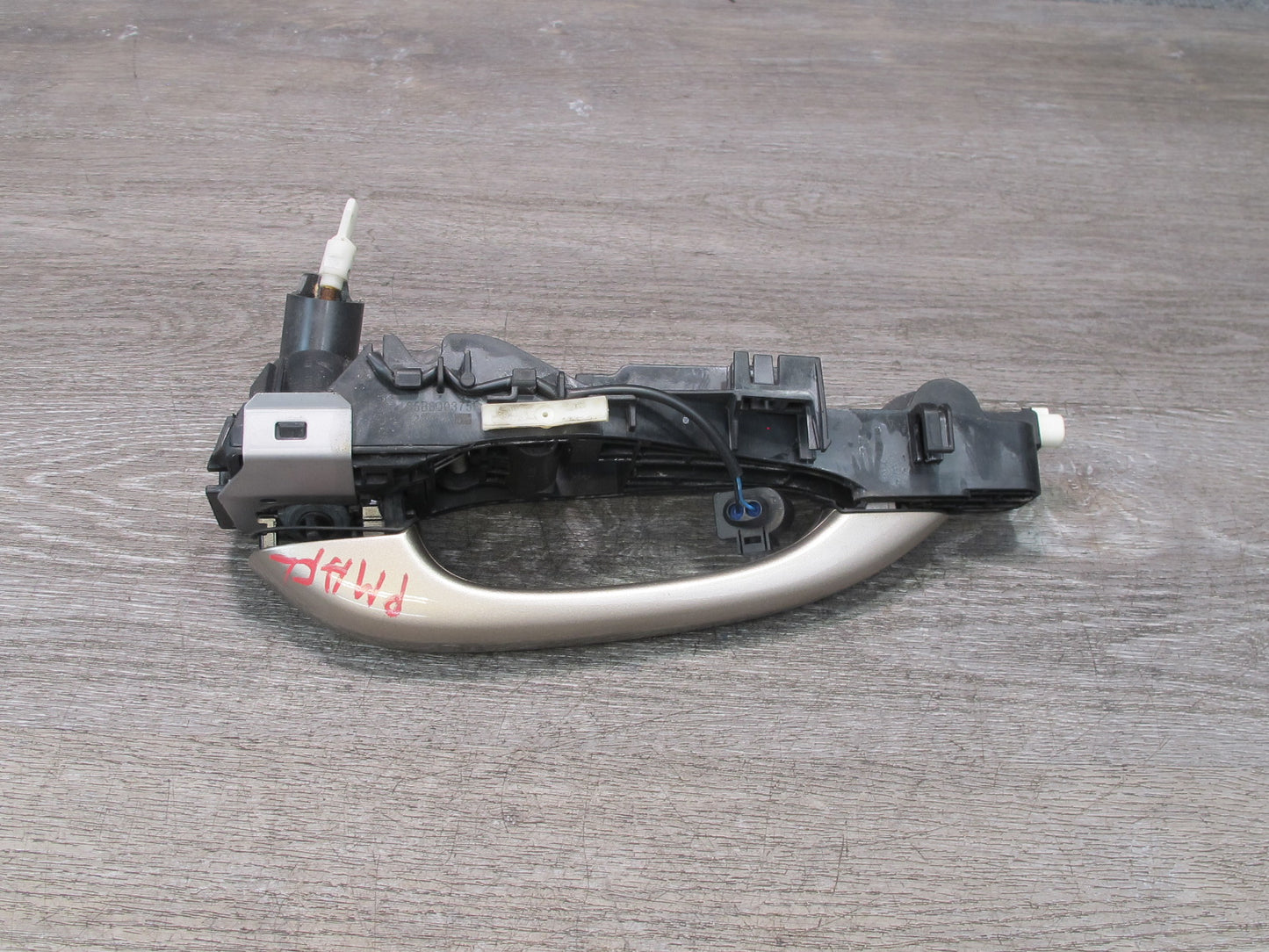 2015-2018 Porsche Macan Front Left Door Exterior Handle w Keyless Entry