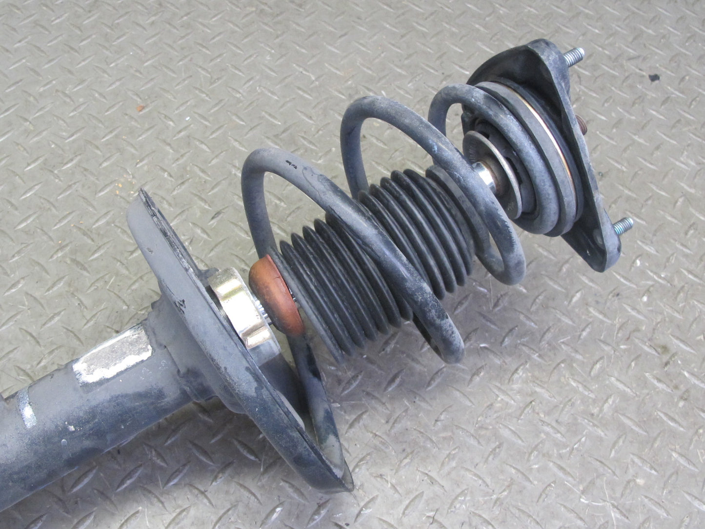 2002-2005 Porsche 911 996 Conv RWD Front Left & Right Strut Shock Absorber Set