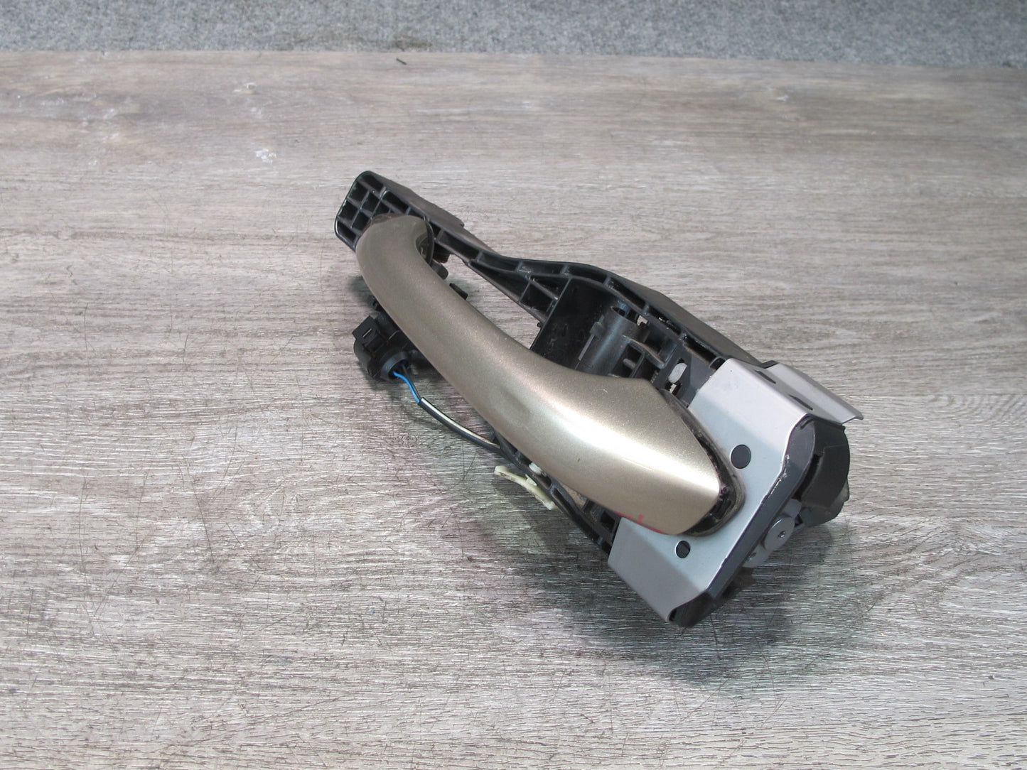 2015-2018 Porsche Macan Front Left Door Exterior Handle w Keyless Entry