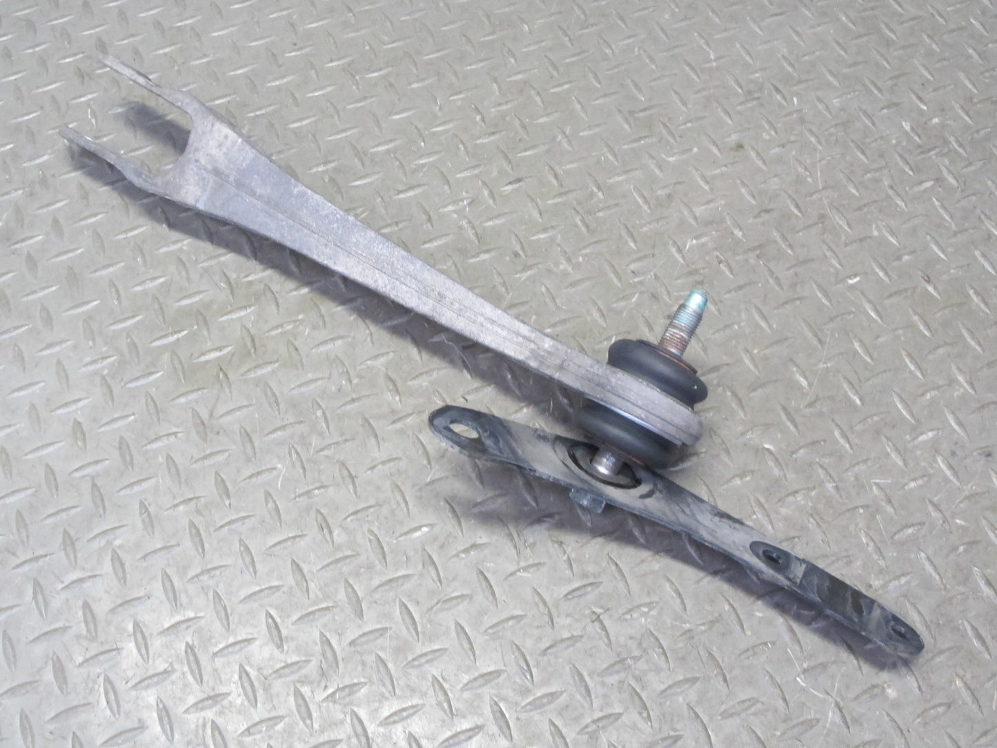 99-05 Porsche 911 996 Front Right Suspension Lower Control Arm Set of 2