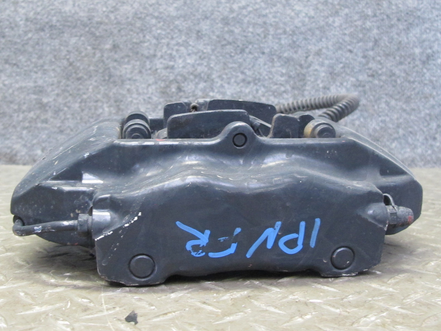 2000-2005 Porsche 911 Carrera 996 RWD Front Left Right Brembo Brake Caliper Set
