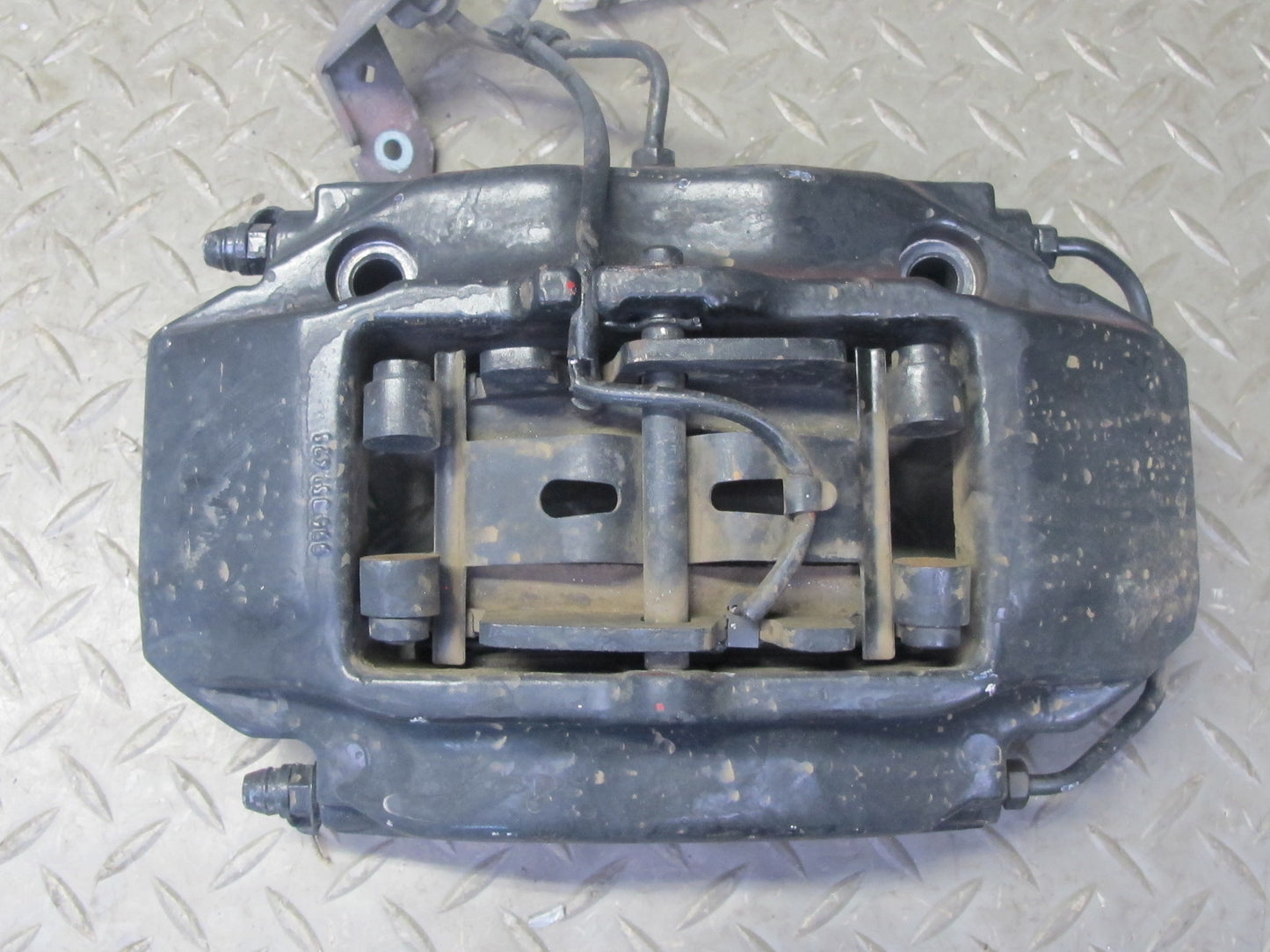 2000-2005 Porsche 911 Carrera 996 RWD Front Left Right Brembo Brake Caliper Set