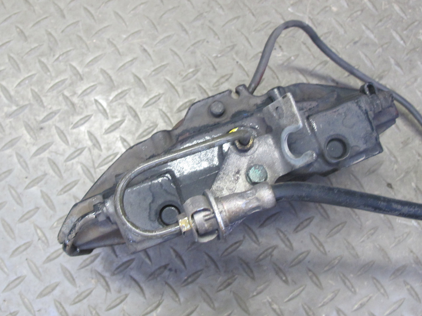2000-2005 Porsche 911 Carrera 996 RWD Rear Left & Right Brembo Brake Caliper Set