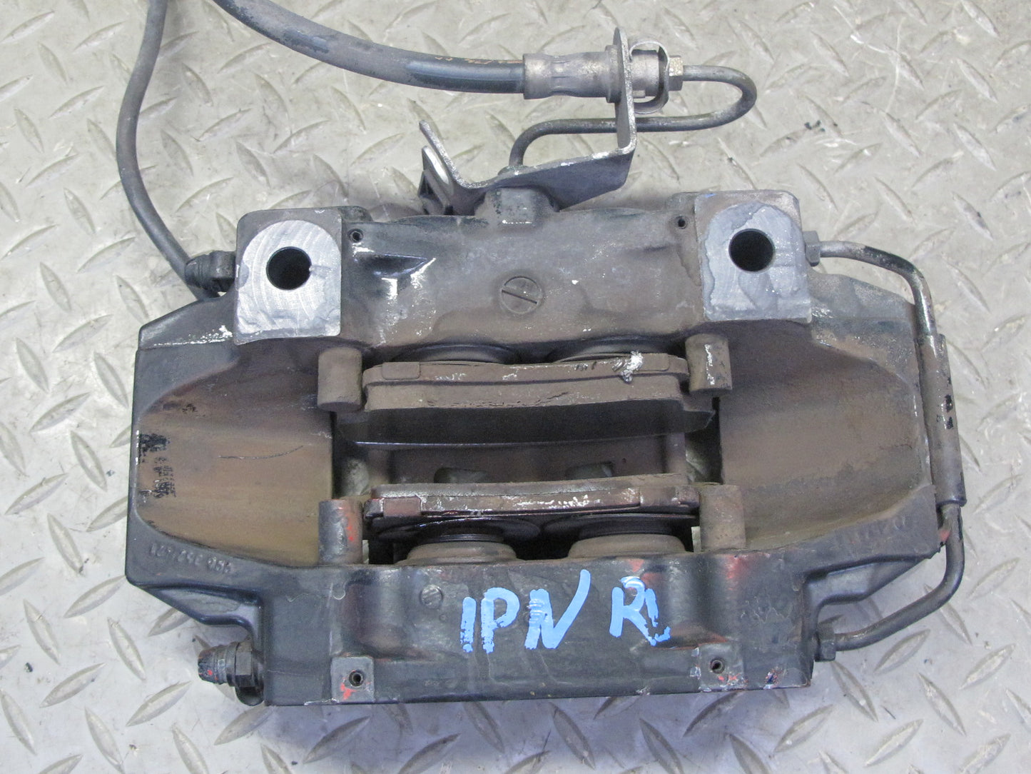 2000-2005 Porsche 911 Carrera 996 RWD Rear Left & Right Brembo Brake Caliper Set