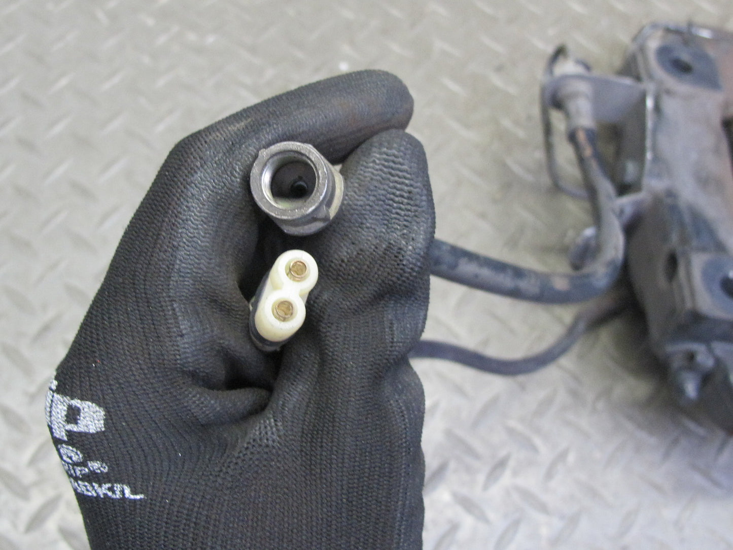2000-2005 Porsche 911 Carrera 996 RWD Rear Left & Right Brembo Brake Caliper Set