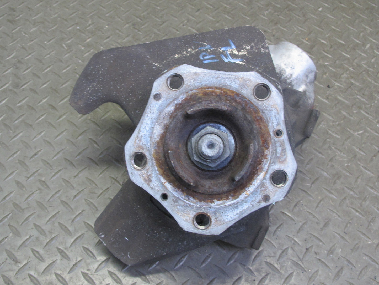 1999-2004 Porsche 911 996 Boxster RWD Front Left Spindle Knuckle Wheel Hub