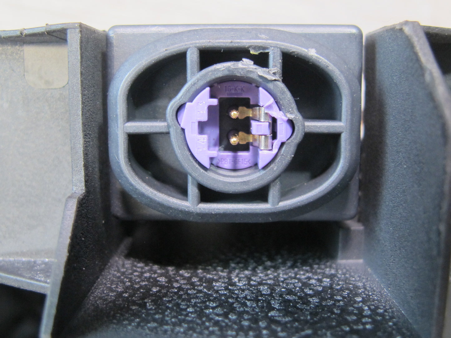 2015-2025 Porsche Macan Positive Battery Terminal Central Overload Protection