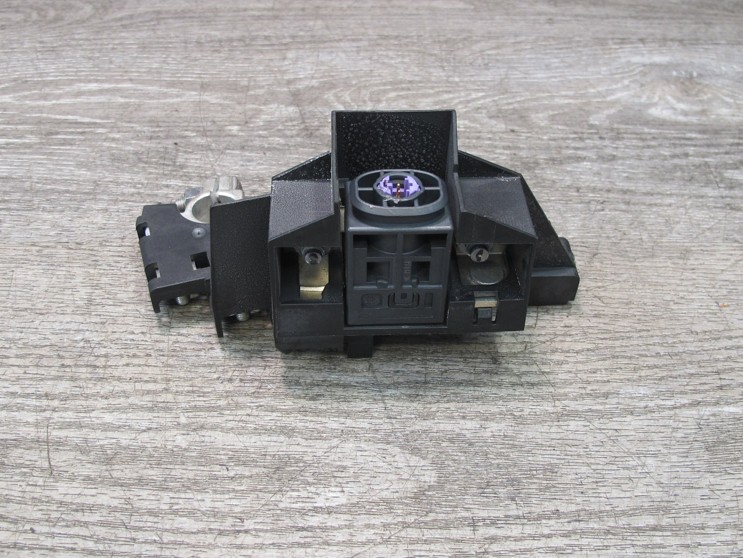 2015-2025 Porsche Macan Positive Battery Terminal Central Overload Protection