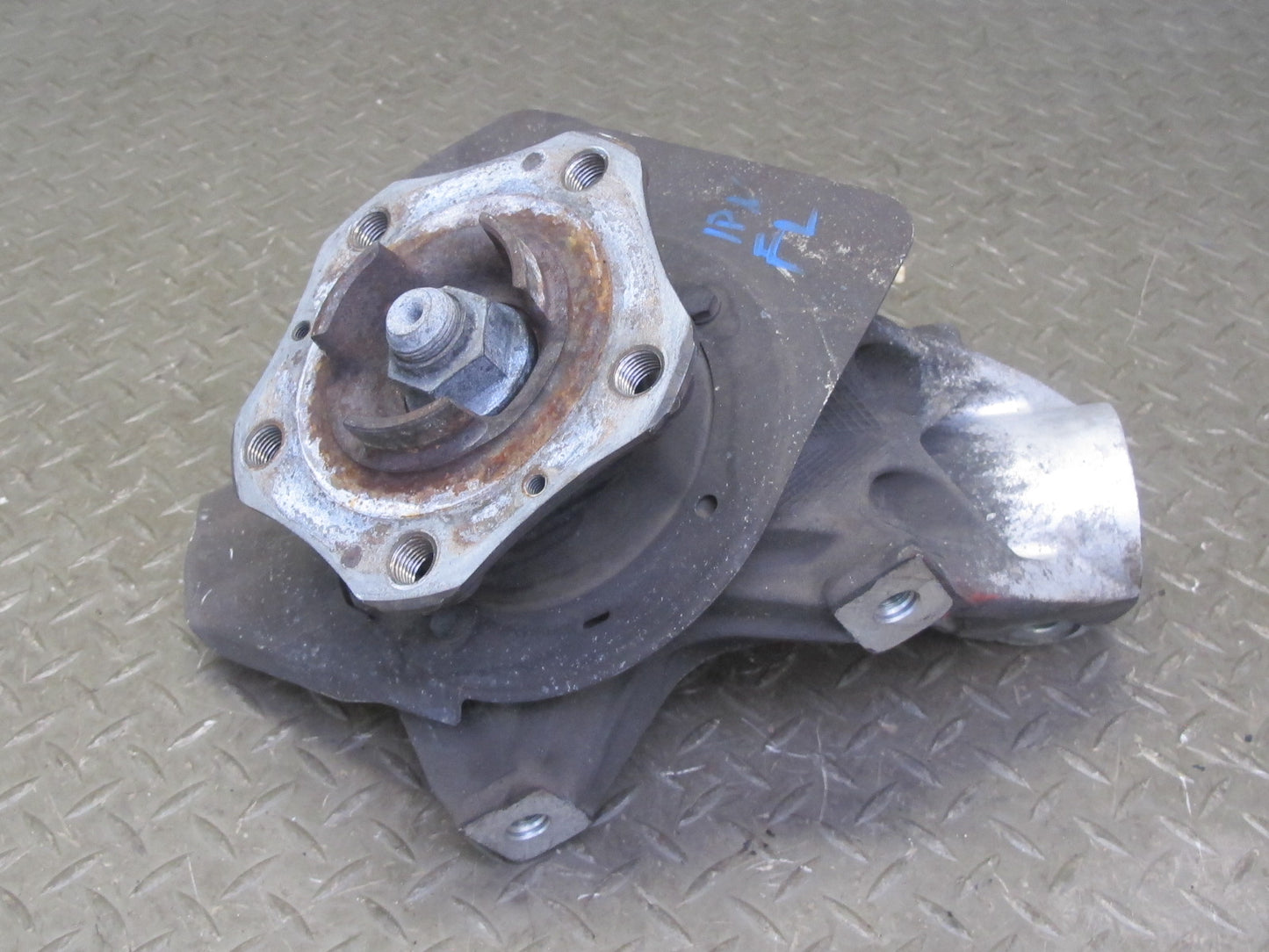 1999-2004 Porsche 911 996 Boxster RWD Front Left Spindle Knuckle Wheel Hub