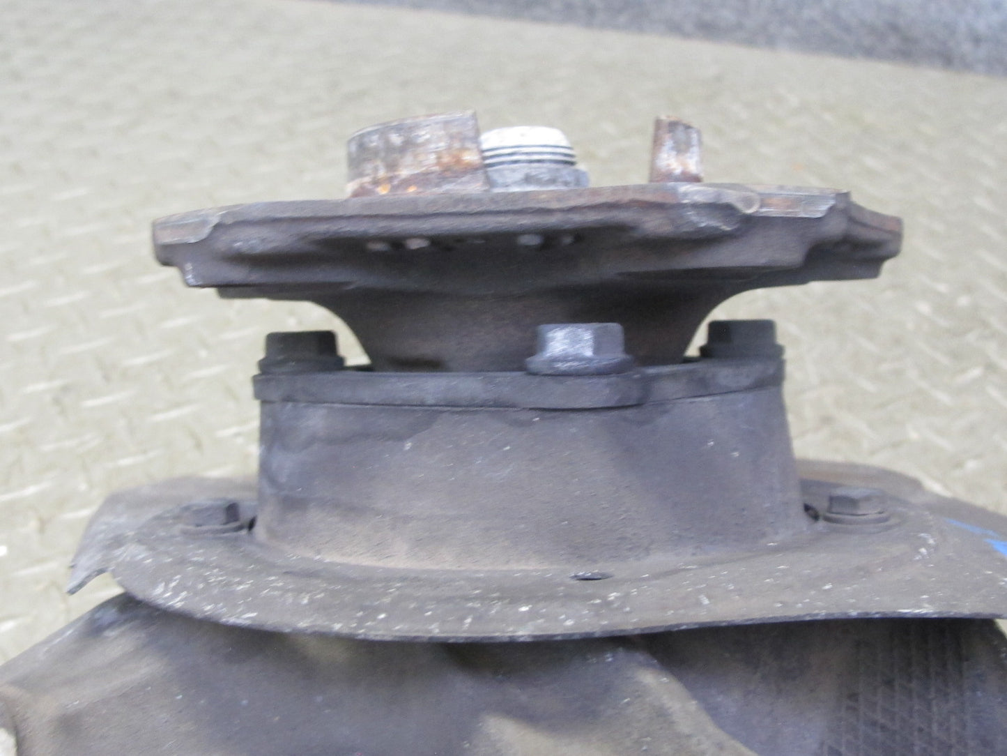 1999-2004 Porsche 911 996 Boxster RWD Front Left Spindle Knuckle Wheel Hub