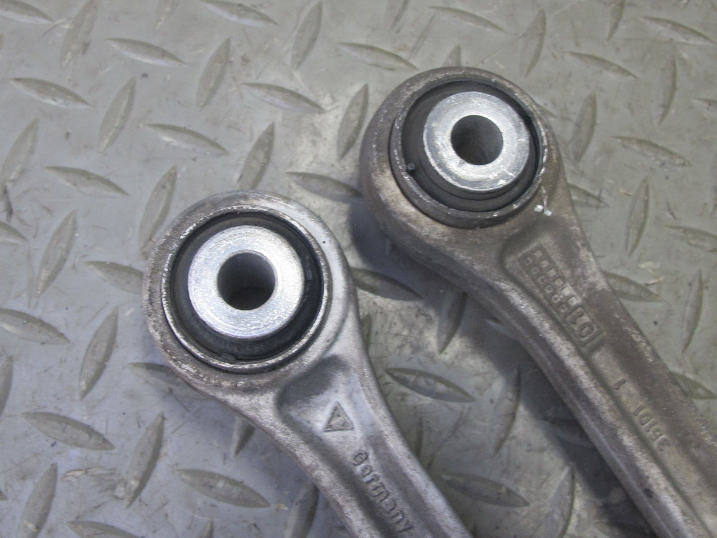 99-05 Porsche 911 996 Rear Right Suspension Upper & Lower Control Arm Set of 5