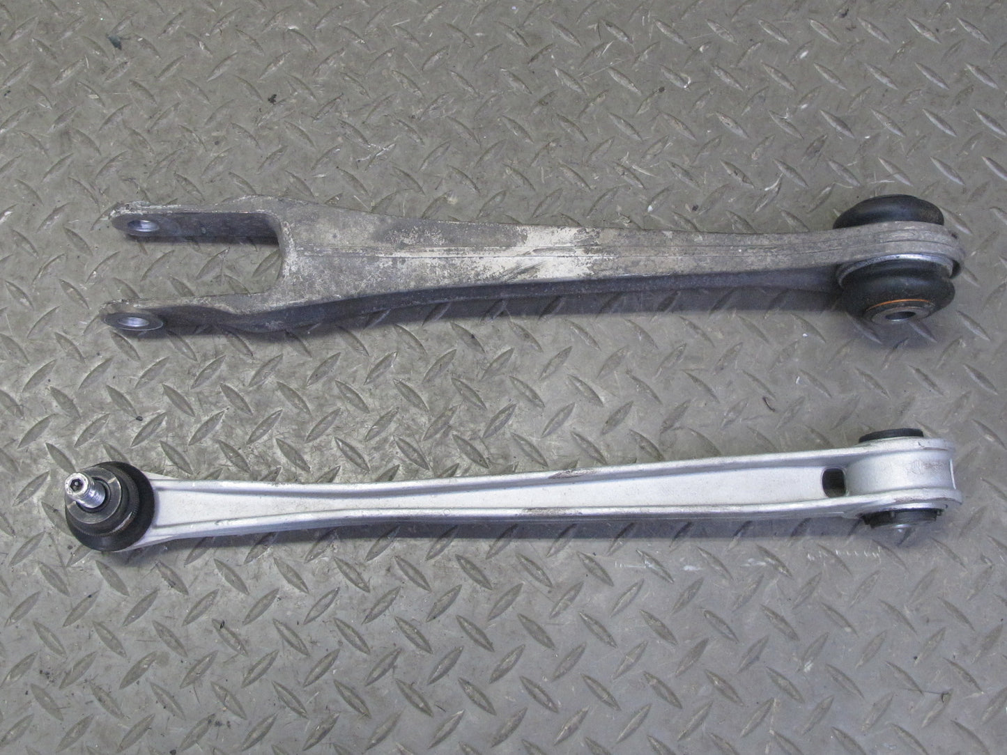 99-05 Porsche 911 996 Rear Right Suspension Upper & Lower Control Arm Set of 5