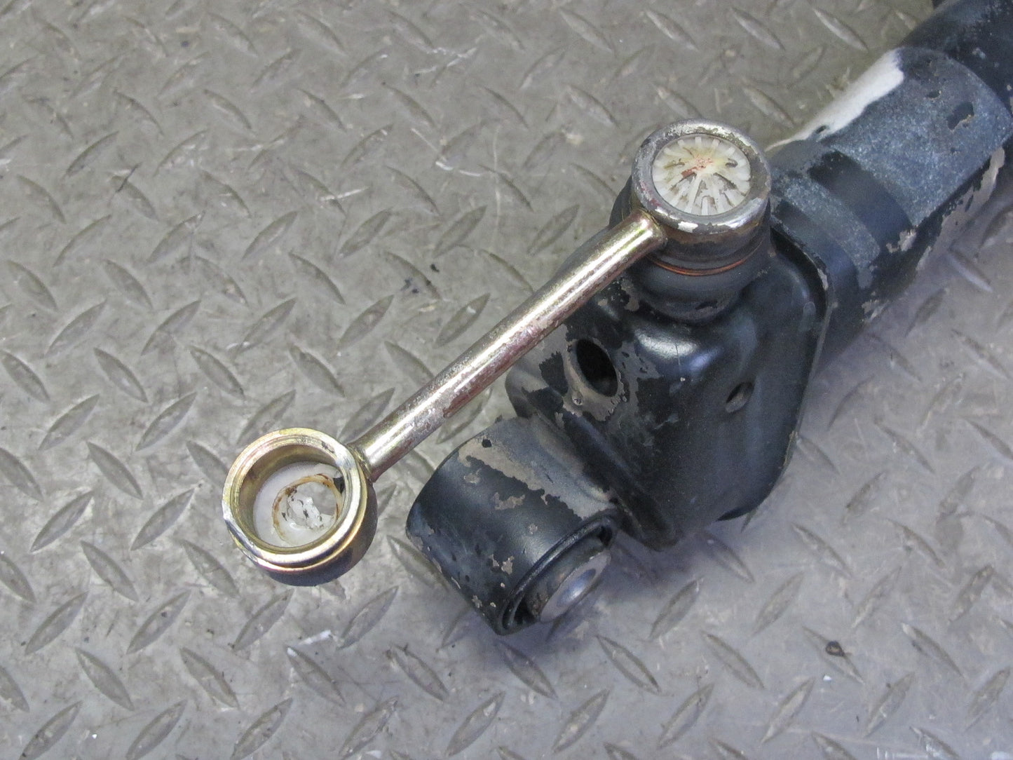 2002-2005 Porsche 911 996 RWD Rear Left & Right Strut Shock Absorber Set of 2