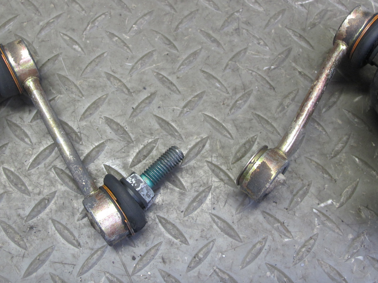 2002-2005 Porsche 911 996 RWD Rear Left & Right Strut Shock Absorber Set of 2