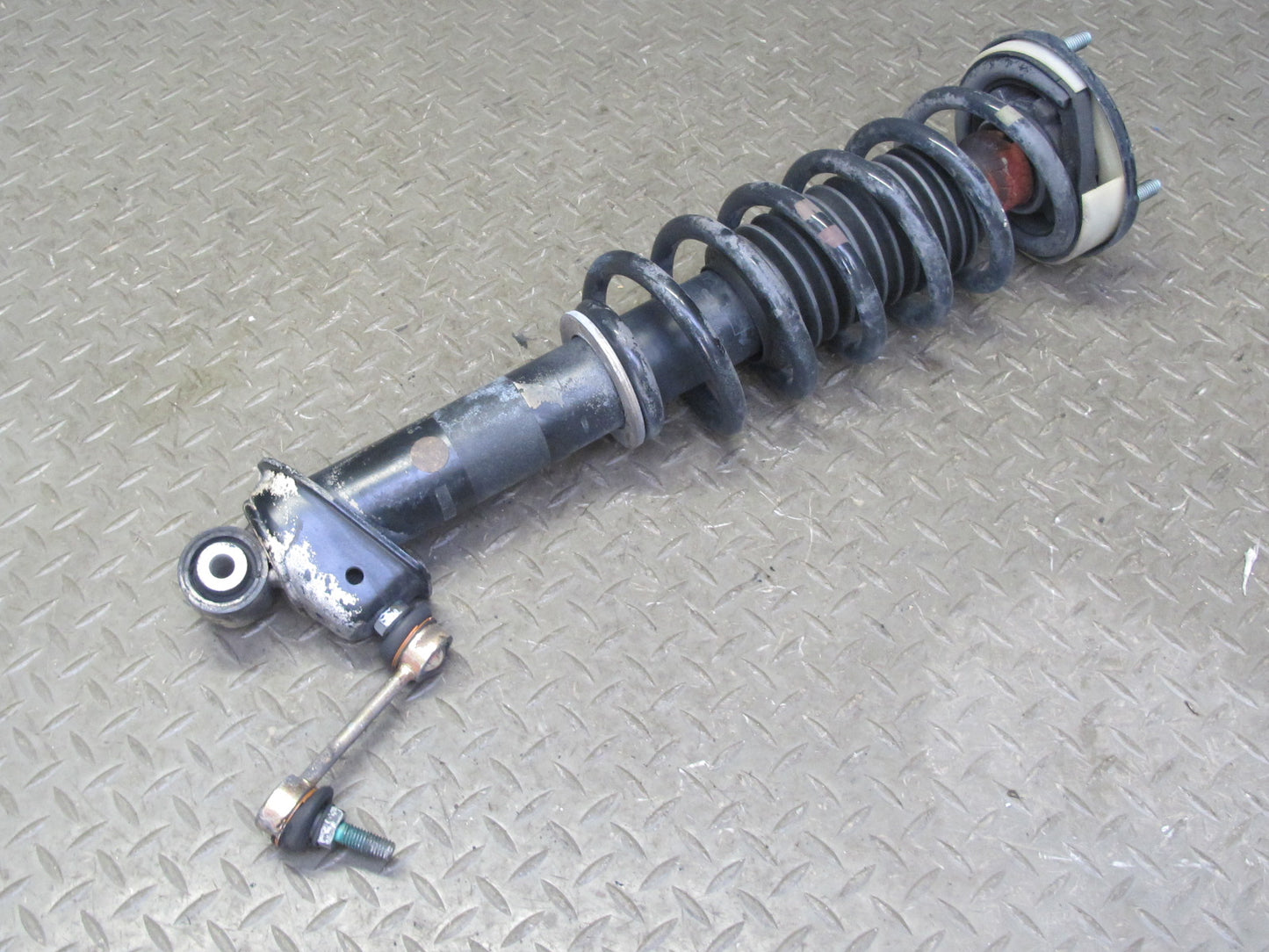 2002-2005 Porsche 911 996 RWD Rear Left & Right Strut Shock Absorber Set of 2