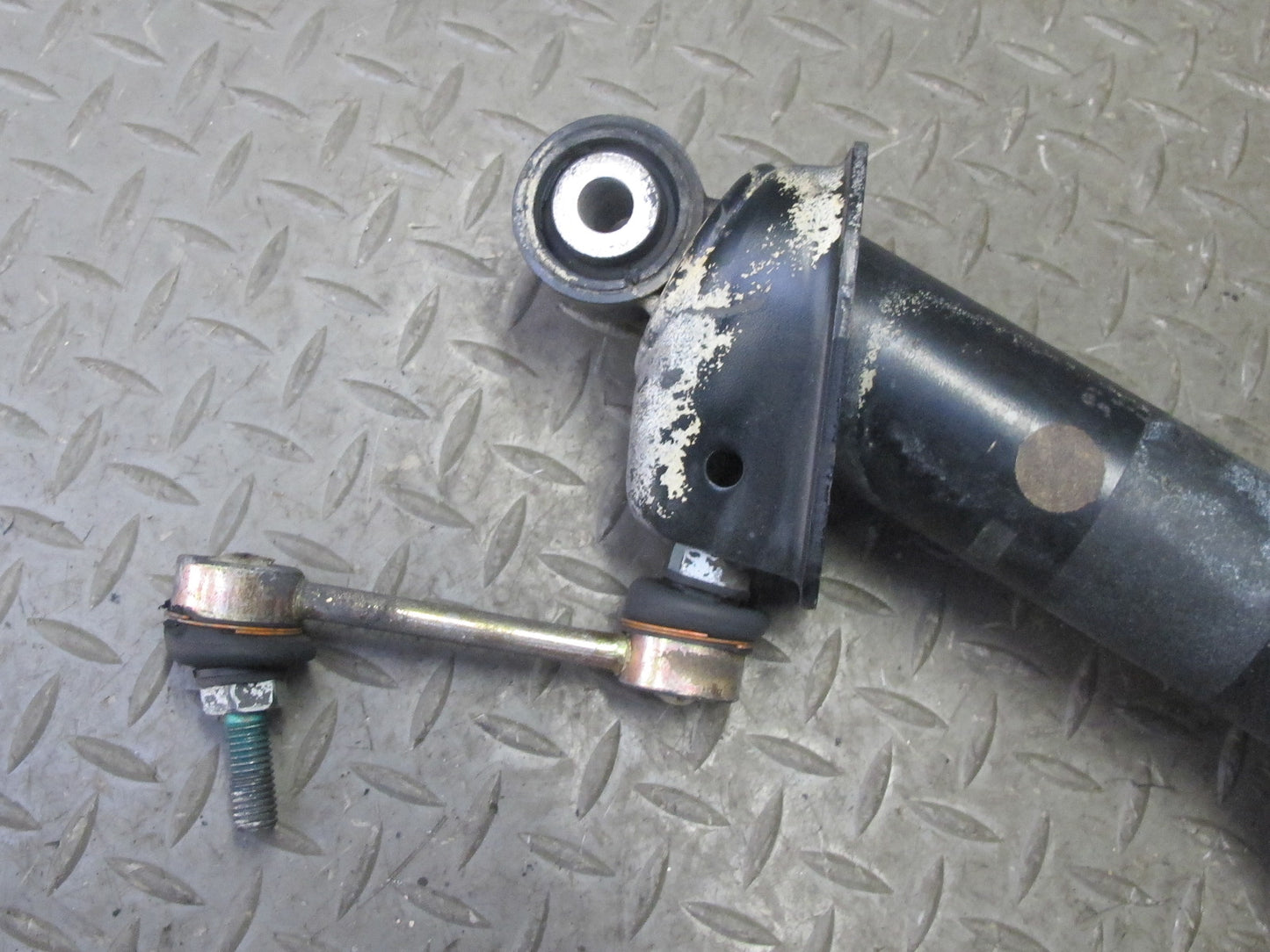 2002-2005 Porsche 911 996 RWD Rear Left & Right Strut Shock Absorber Set of 2