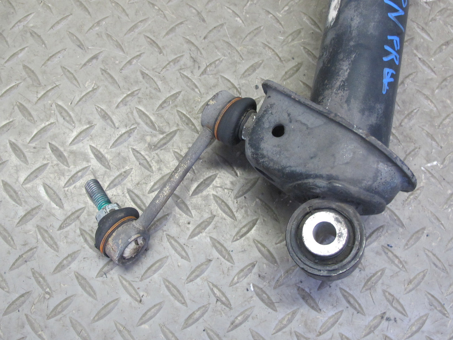2002-2005 Porsche 911 996 RWD Rear Left & Right Strut Shock Absorber Set of 2