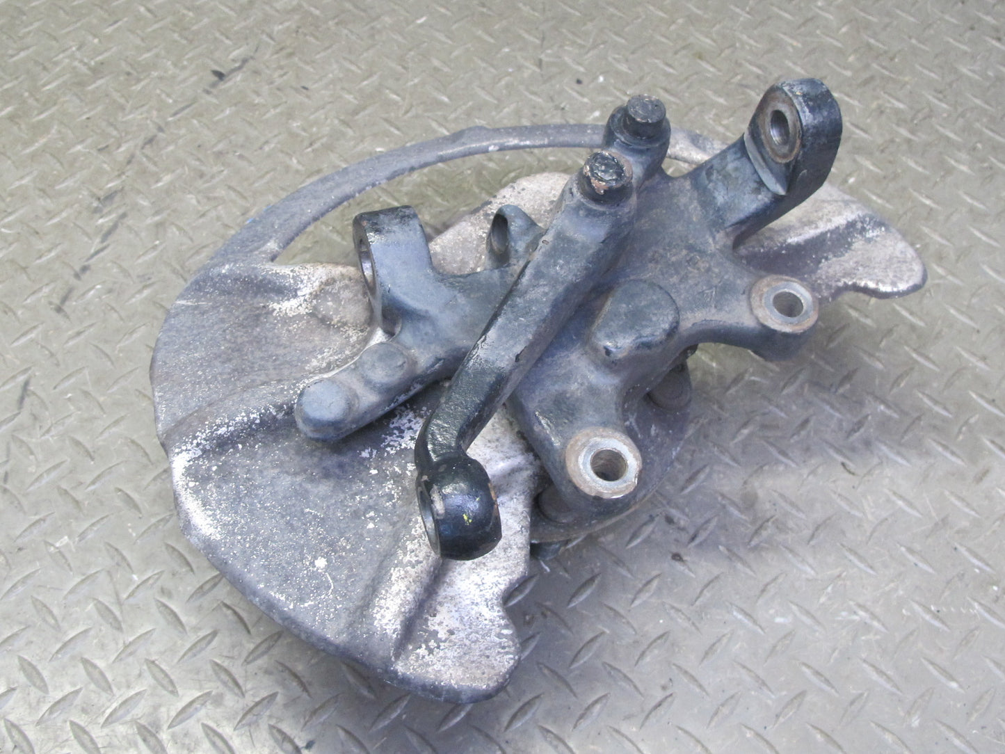 1984-1985 Porsche 928 S Front Right Side Spindle Knuckle Wheel Hub Bearing