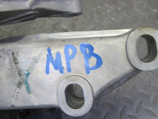 2000-2004 Porsche Boxster 986 2.7 Engine Motor Mount Bracket Support 98637512304