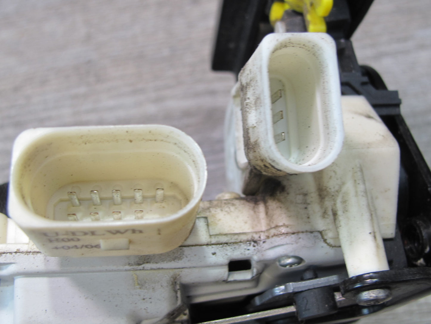 2015-2018 Porsche Macan Front Left Door Lock Latch Actuator