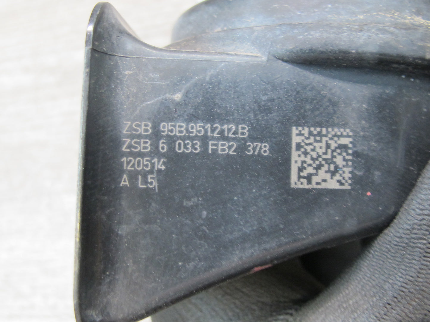 2015-2018 Porsche Macan High & Low Tone Note Pitch Horn Signal Set of 2