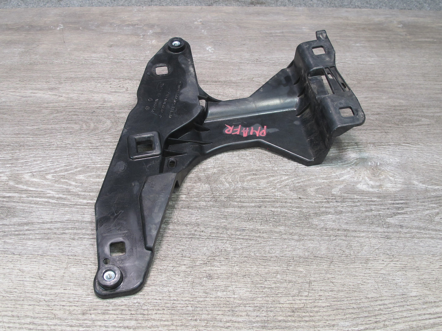 2015-2018 Porsche Macan Front Headlight Mount Bracket Support Set of 2