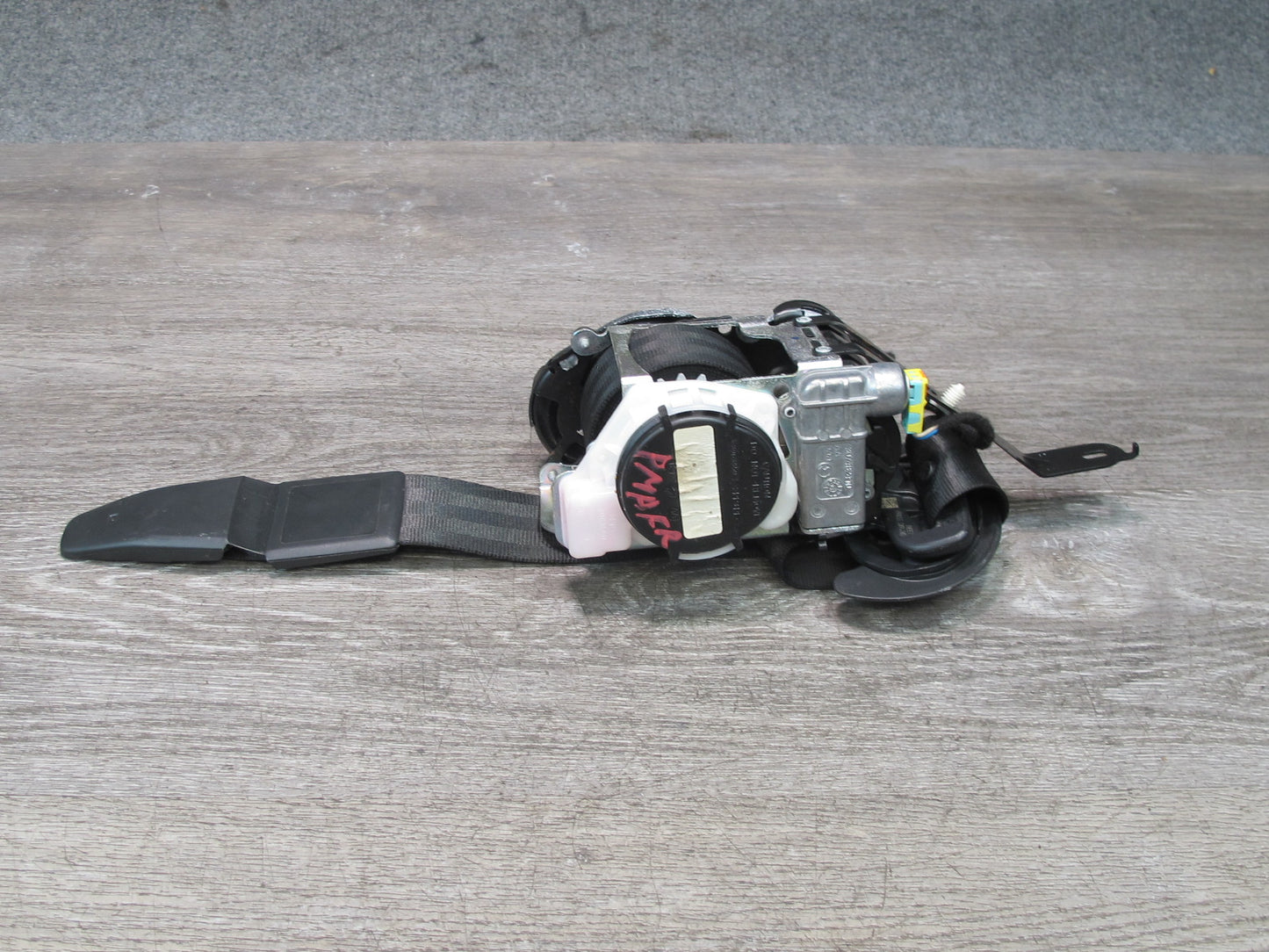 15-18 PORSCHE MACAN RONT RIGHT & LEFT SIDE SEATBELT RETRACTOR SET OEM